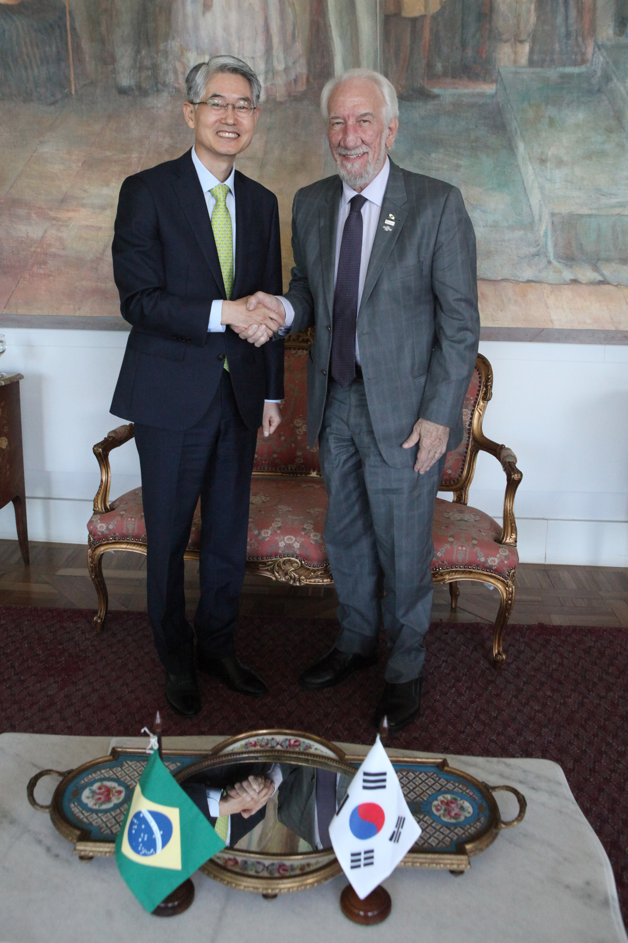 Embaixador da Coréia do Sul foi recebido pelo vice-governador Darci Piana