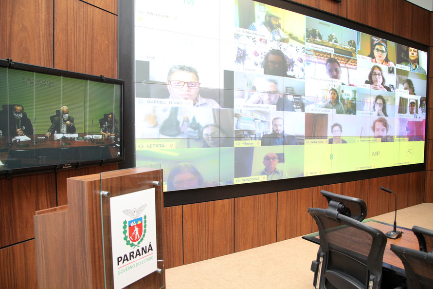 Governo e representantes da cultura debatem medidas para o setor