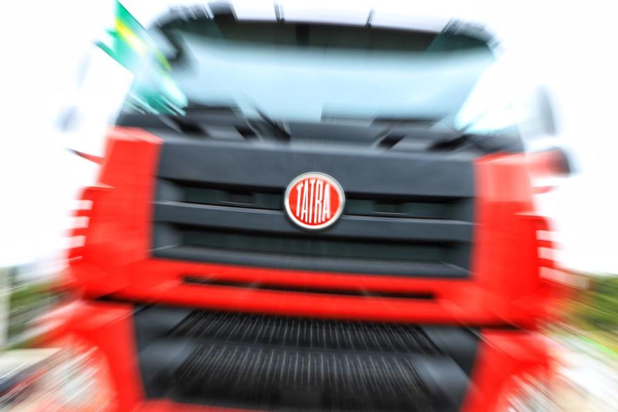 TatraBras apresenta modelos de caminhões que serão fabricados no Paraná