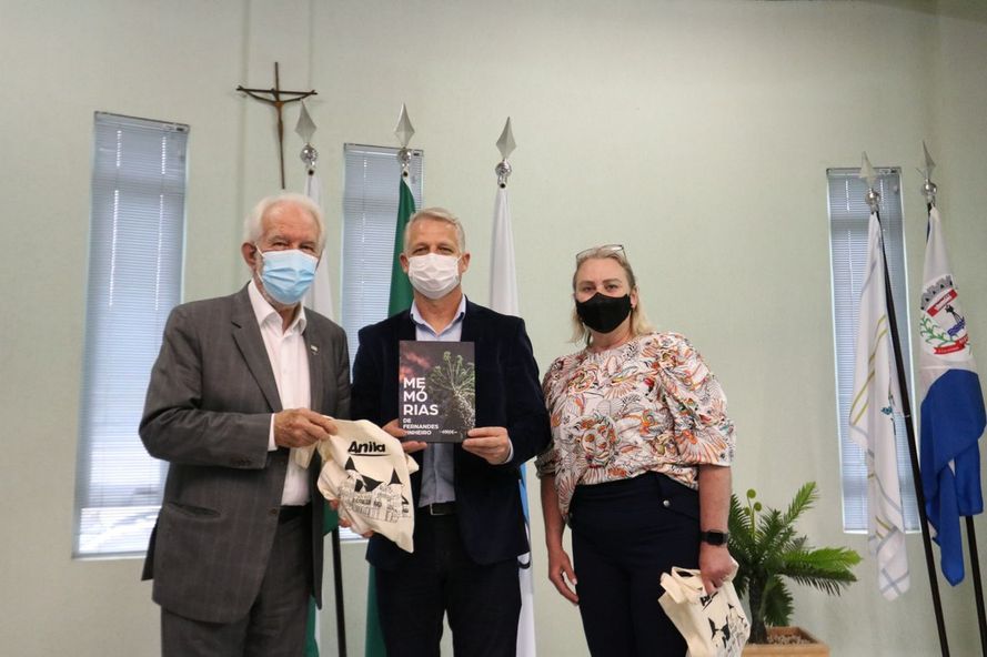 Em Irati, vice-governador destaca investimentos no Paraná a prefeitos do Centro-Sul