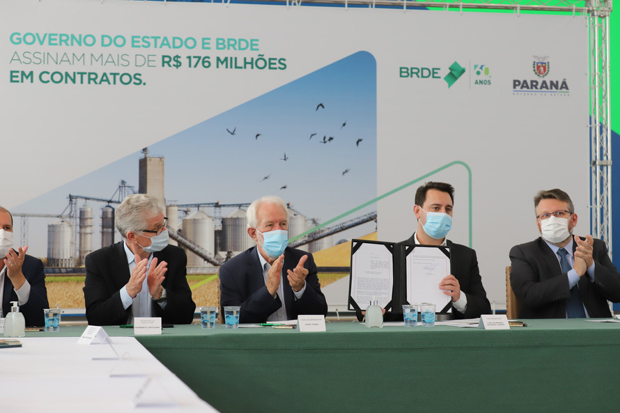 BRDE libera R$ 176 milhões em financiamento para melhorias em cooperativas paranaenses