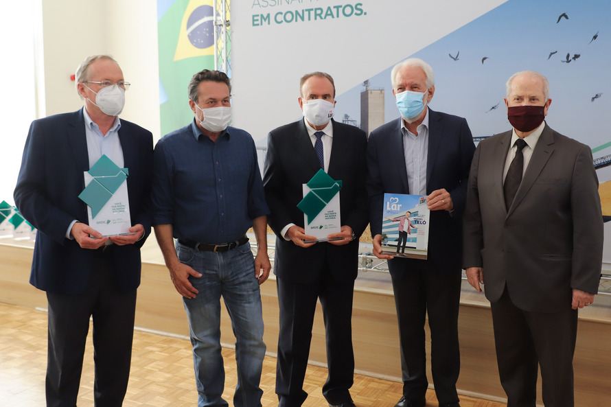 BRDE libera R$ 176 milhões em financiamento para melhorias em cooperativas paranaenses