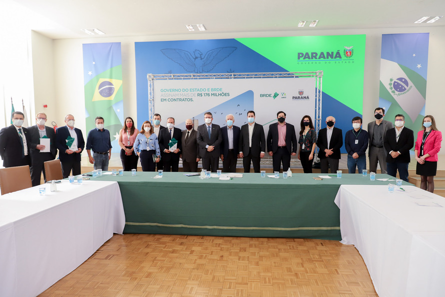 BRDE libera R$ 176 milhões em financiamento para melhorias em cooperativas paranaenses