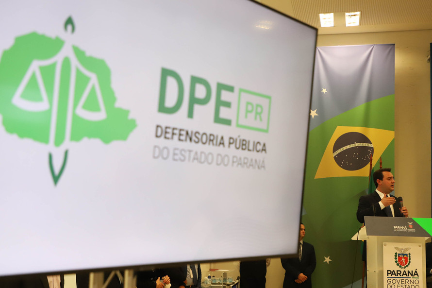 Governador participa da posse de André Giamberardino como defensor público-geral do Paraná