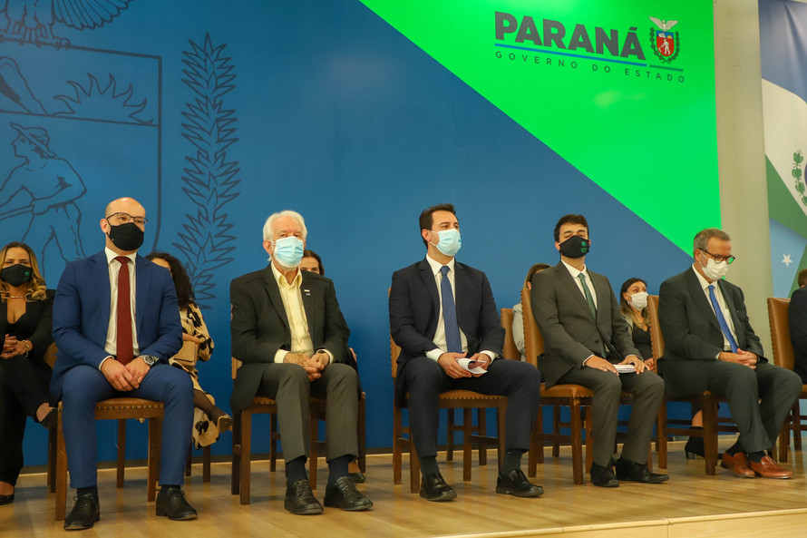 Governador participa da posse de André Giamberardino como defensor público-geral do Paraná