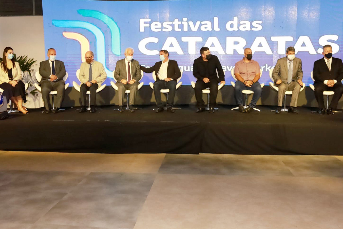 Paraná apresenta potencial turístico e programas de retomada no Festival das Cataratas