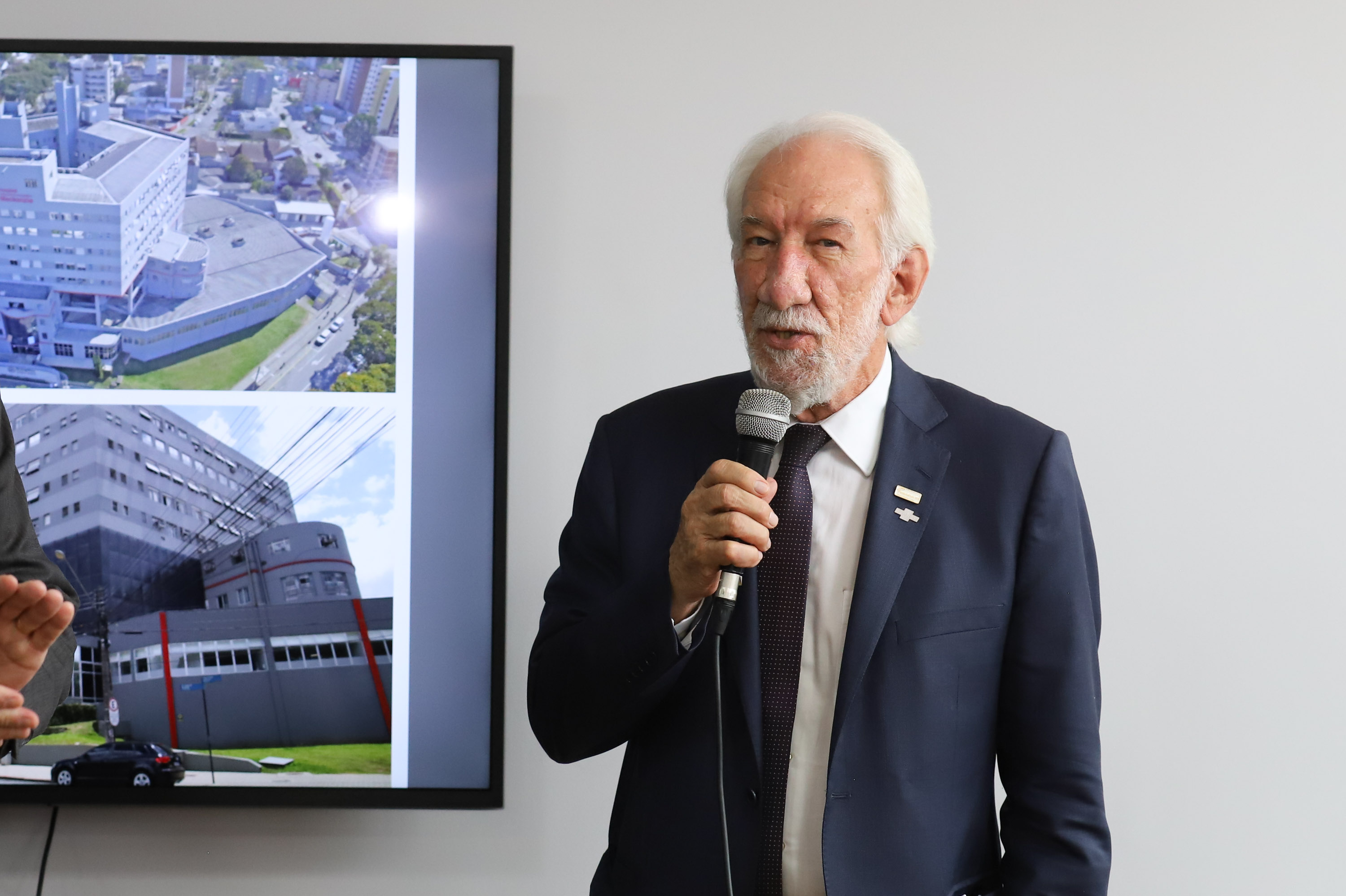 Na inauguração de unidade de queimados, Piana reforça parceria do Estado com Hospital Evangélico Mackenzie