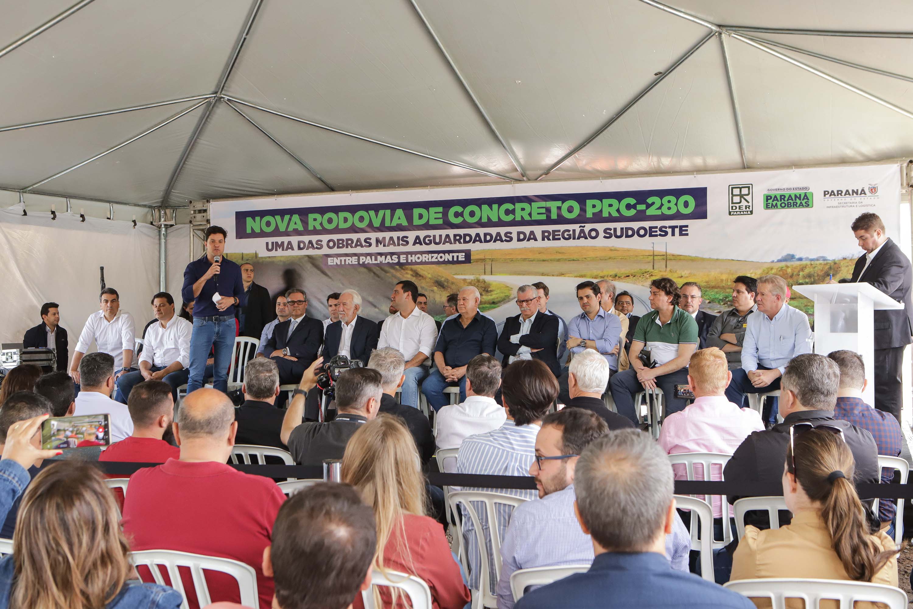 Sonho realizado: governador entrega nova PRC-280, revitalizada com concreto