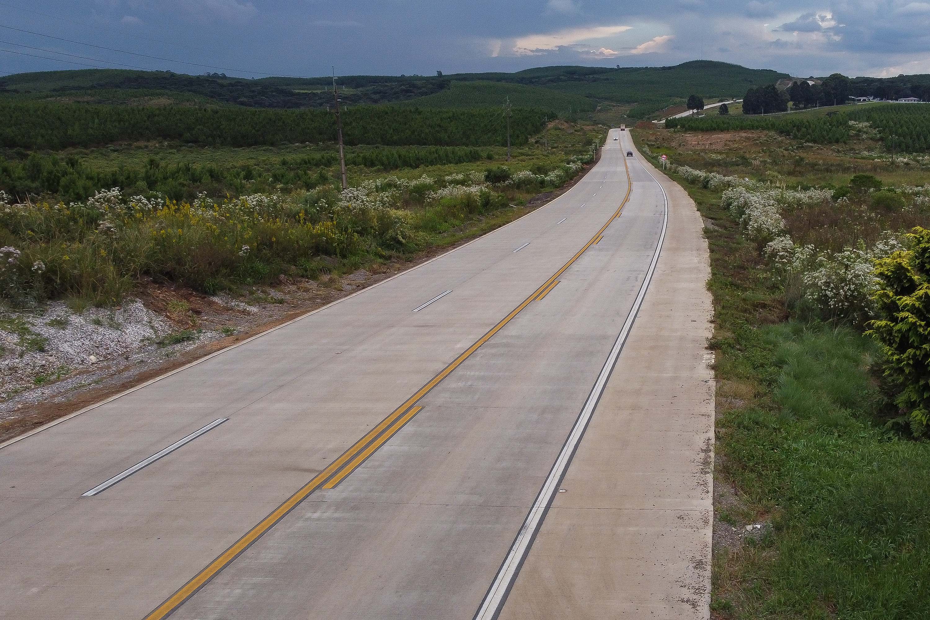 Sonho realizado: governador entrega nova PRC-280, revitalizada com concreto