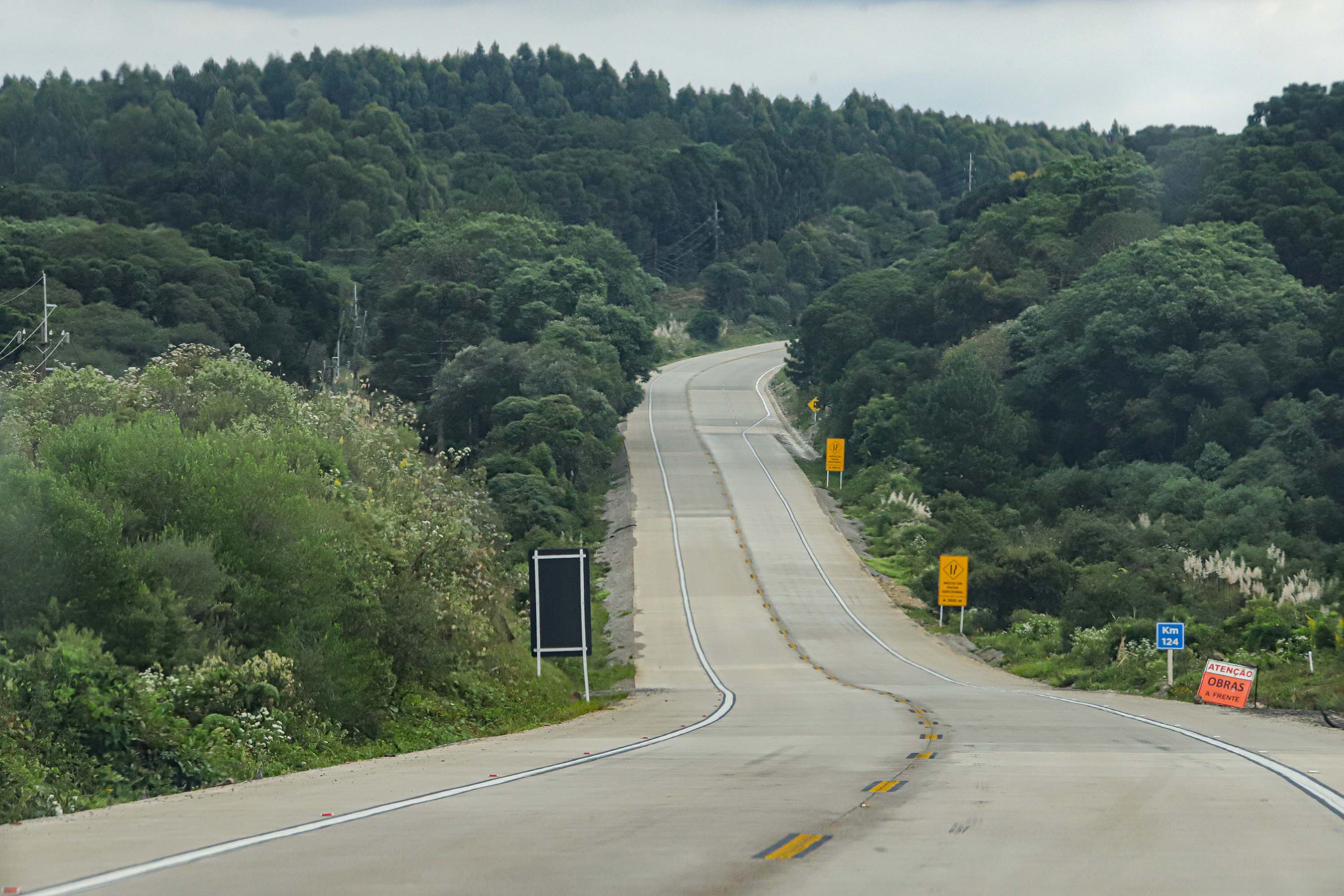Sonho realizado: governador entrega nova PRC-280, revitalizada com concreto