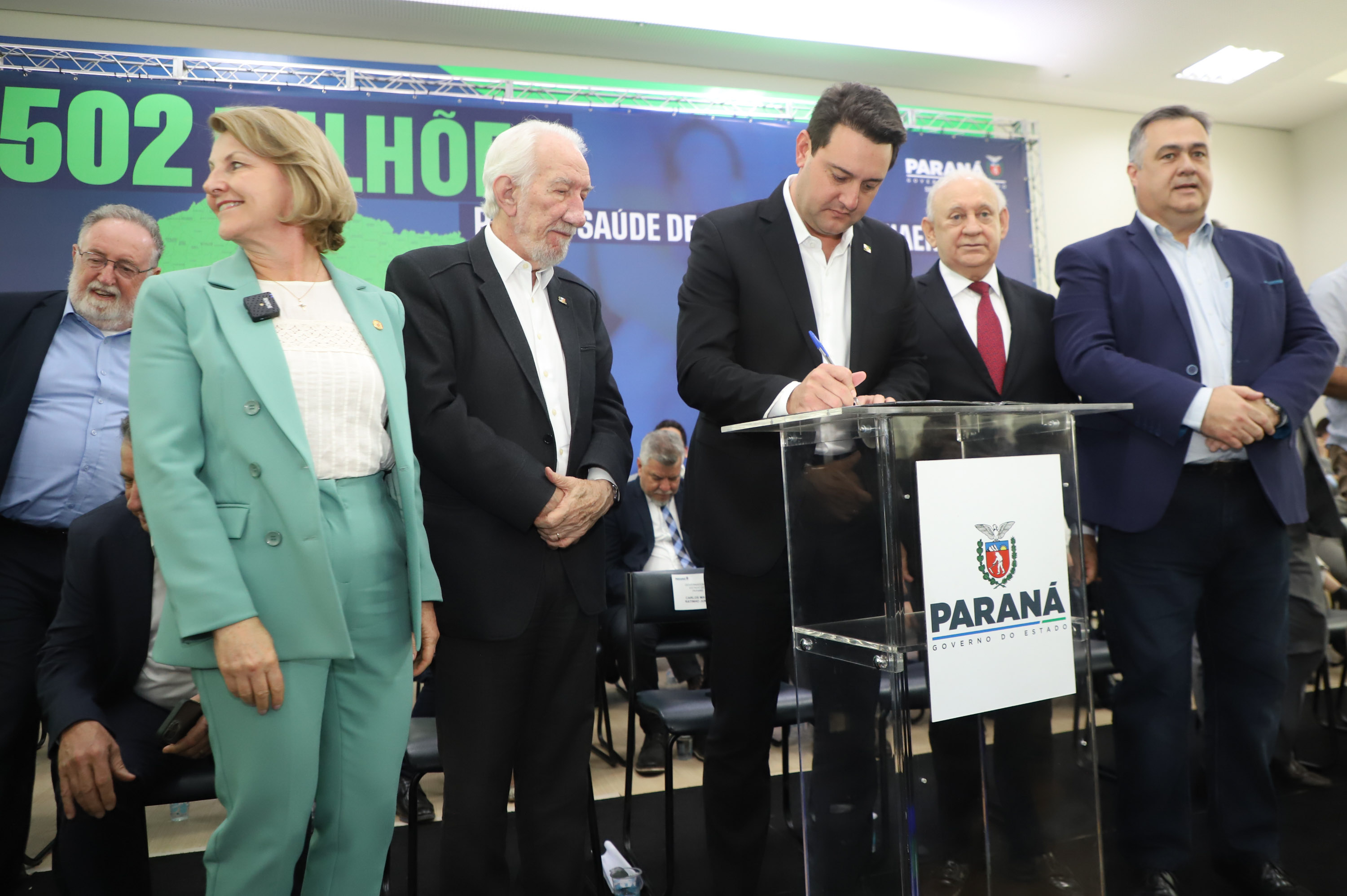 Governador libera R$ 502 milhões para fortalecer regionalização de saúde