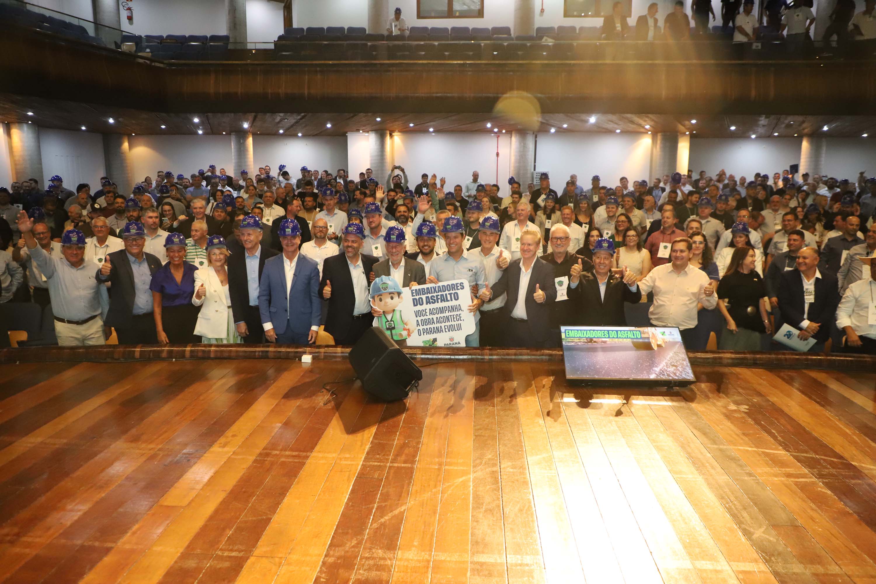 Paraná capacita mais de 800 pessoas para ampliar transparência em obras de pavimentação