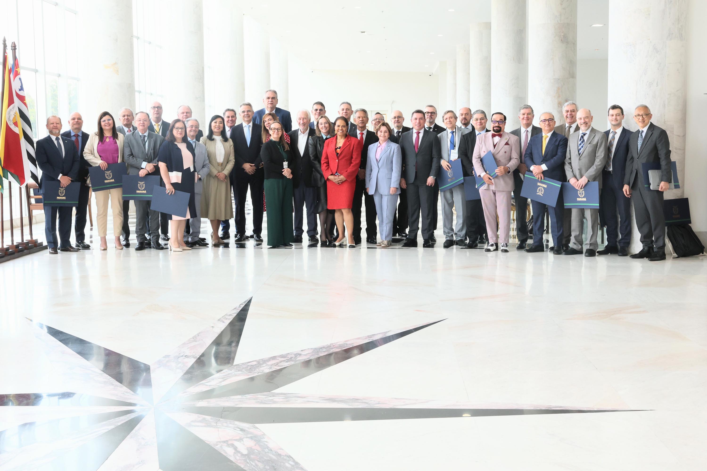 Governador em exercício recebe presidentes dos TJs de todo o Brasil no Palácio Iguaçu