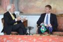 O vice-governador Darci Piana recebe o embaixador da Nova Zelândia, Chris Langley