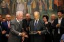 Paulo Pimentel recebe homenagem de universidades estaduais