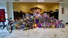 Natal Voluntário arrecada brinquedos e alimentos para instituições