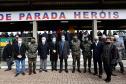 O governador Carlos Massa Ratinho Junior participou nesta quarta-feira (28), no Forte do Pinheirinho, em Curitiba, da cerimônia de troca de comando da 5ª Divisão do Exército (5ª DE). Depois de dois anos à frente da Divisão, que atende os estados do Paraná e de Santa Catarina, o general Carlos José Russo Assumpção Penteado passou o comando ao general Fábio Benvenutti Castro, que até então ocupava o posto de chefe do gabinete do comandante do Exército Brasileiro, em Brasília.  Na cerimônia, Ratinho Junior des