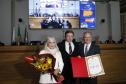 Piana acompanha homenagem ao empresário Carlos Beal, presidente da Apras
