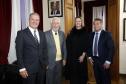 Piana acompanha homenagem ao empresário Carlos Beal, presidente da Apras