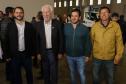 Governo entrega caminhões a municípios para facilitar a distribuição de alimentos