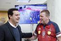 Governador parabeniza atletas e dirigente do Cascavel Futsal, bicampeão da Libertadores
