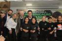 Governo do Paraná começa a entregar 50 mil tablets para uso de alunos da rede estadual