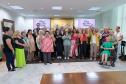 Moradoras de asilo comemoram Dia das Mães com café da tarde no Palácio Iguaçu
