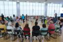 Moradoras de asilo comemoram Dia das Mães com café da tarde no Palácio Iguaçu