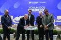 Estado e Ocepar assinam acordo ambiental; cooperativas vão faturar R$ 500 bilhões até 2030