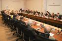 Representantes de 39 países: Piana apresenta potencial do Paraná ao Corpo Consular