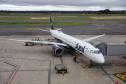 Primeiro voo da Azul direto do Paraguai desembarca lotado no Aeroporto Afonso Pena
