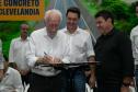 A logística do Sudoeste do Paraná vai ganhar um salto em qualidade nos próximos anos. O governador Carlos Massa Ratinho Junior iniciou nesta sexta-feira (13), por Pato Branco, uma extensa agenda voltada à melhoria da infraestrutura da região. Na cidade, ele assinou a ordem de serviço para dar início às obras de revitalização da PRC-280, agora na ligação até Clevelândia, e também lançou o edital para dar continuidade à construção do Contorno Noroeste de Pato Branco.   ”Estamos falando de investimentos que pa