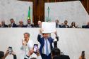 Governador participa da posse do deputado Alexandre Curi como presidente da Alep