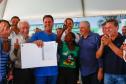 Governo entrega título de domínio de área onde vivem 350 famílias em Pontal do Paraná
