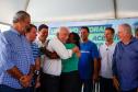 Governo entrega título de domínio de área onde vivem 350 famílias em Pontal do Paraná