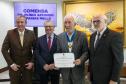 Governador em exercício recebe homenagem de representantes comerciais