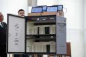 Mais tecnologia: Estado entrega 25 mil tablets e 2,8 mil carrinhos de recarga para escolas