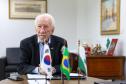 Piana recebe cônsul-geral da Coreia do Sul para tratar da instalação da LG no Paraná