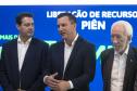 Ratinho Junior libera R$ 324 milhões para obras em nove municípios paranaenses
