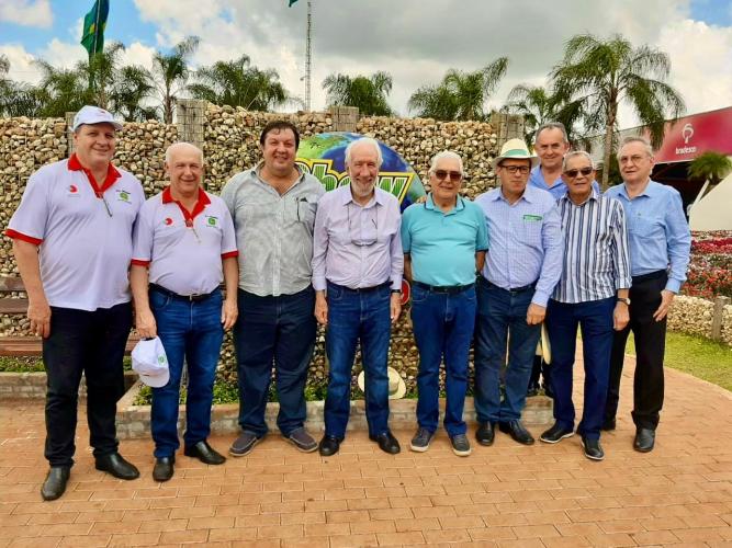 Vice-governador participa do 32º Show Rural Coopavel, em Cascavel, com agenda intensa e coordenando comitiva de lideranças empresariais