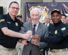 Entrega de viaturas para a PRF