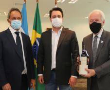 Governador apresenta corredor bioceânico a embaixador da Argentina