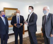 Darci Piana recebe governador argentino de Tucumán