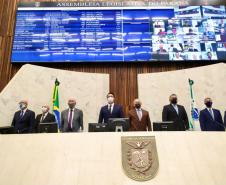Nova Mesa Diretora é empossada na Assembleia Legislativa do Paraná 