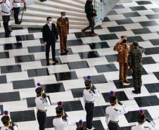 Governador recebe comandante do Exército e apresenta estrutura do Paraná para Escola de Sargentos