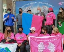 Expedição Filhas do Paraná volta a Curitiba após 2.800 km divulgando o Outubro Rosa