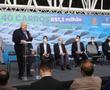 Governador entrega 40 carros para reforçar atendimento da Saúde em Curitiba