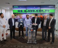Governador libera R$ 75,8 milhões para obras e equipamentos na RMC e Campos Gerais