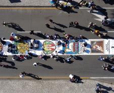 Com a presença do governador, celebração de Corpus Christi reúne 90 mil pessoas em Curitiba