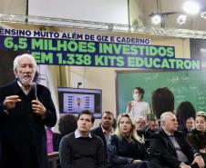 Mais 1,3 mil kits com TV e computador são entregues a escolas estaduais da RMC